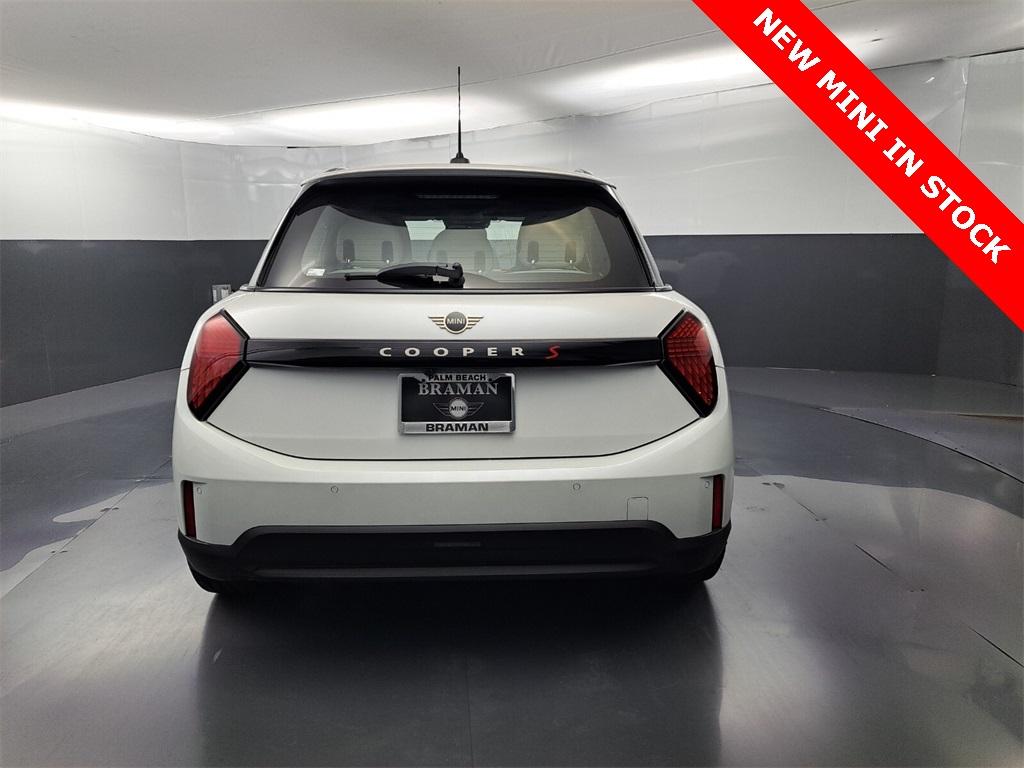 2025 Mini Cooper 4 Door Hardtop Signature photo 4
