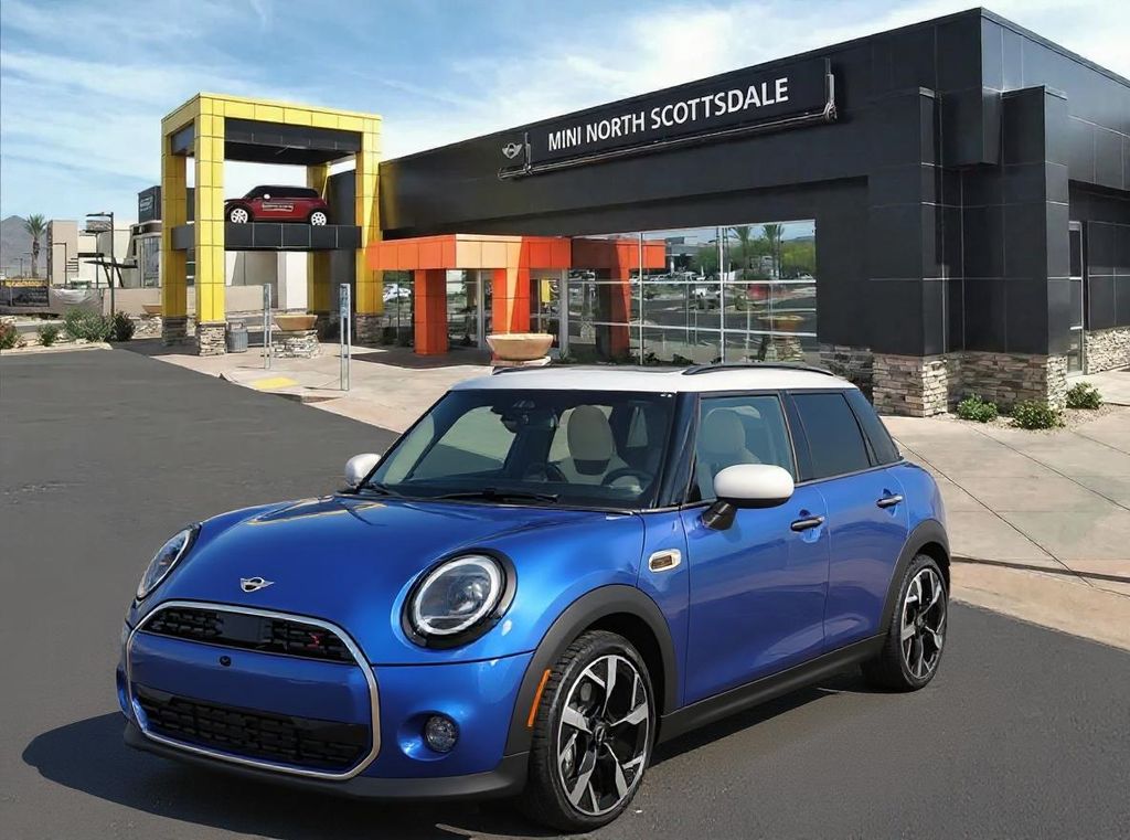 2026 MINI Hardtop S's photo