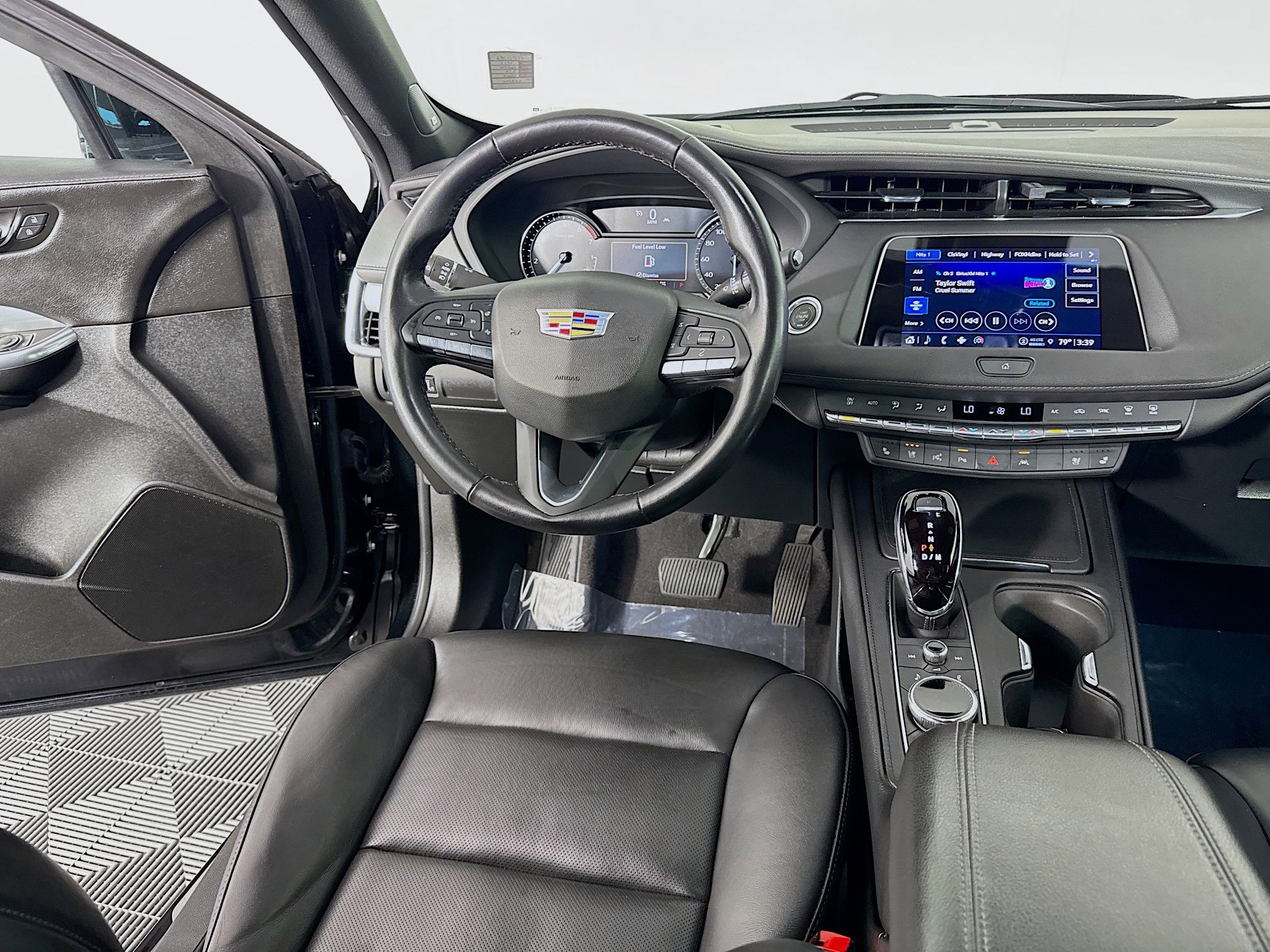 2022 Cadillac XT4 Premium Luxury photo 23