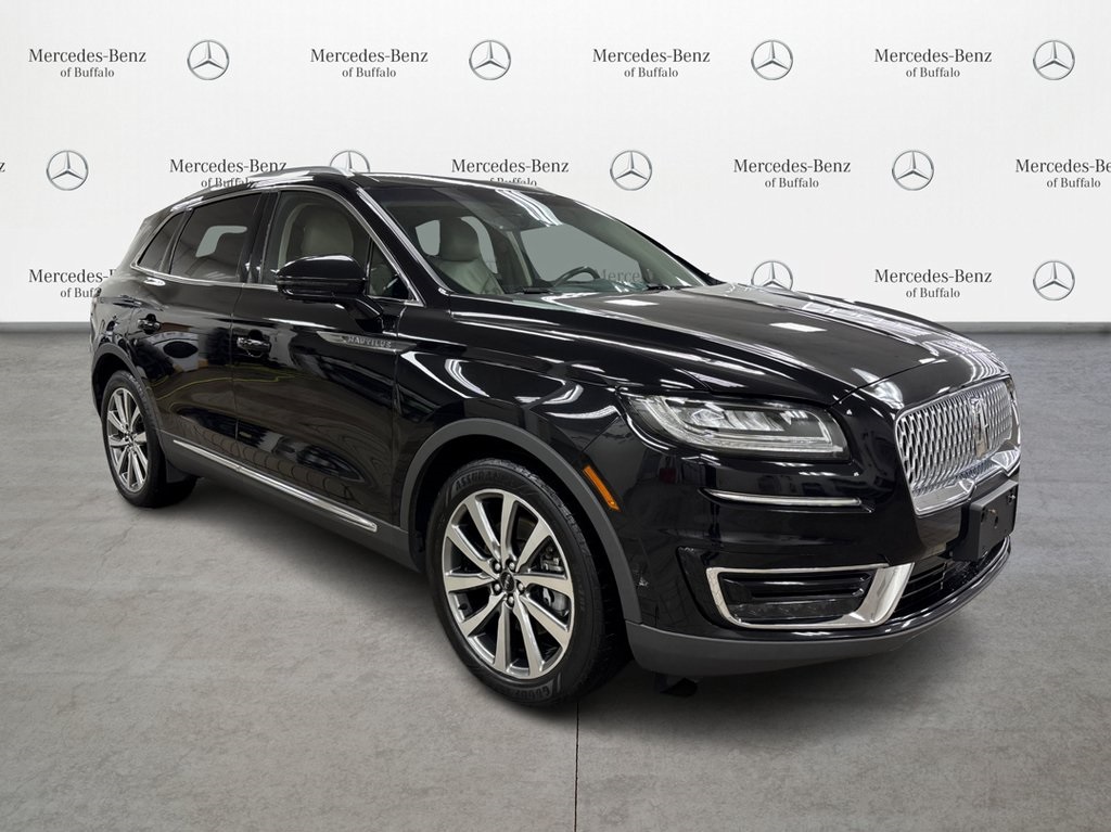 2019 Lincoln Nautilus Select photo 3