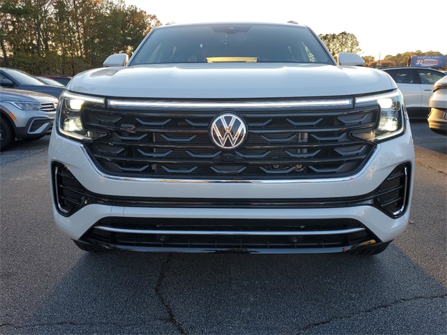 2025 Volkswagen Atlas Cross Sport SEL Premium R-Line photo 2