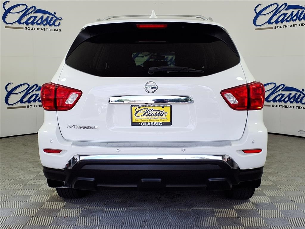 2020 Nissan Pathfinder S photo 4