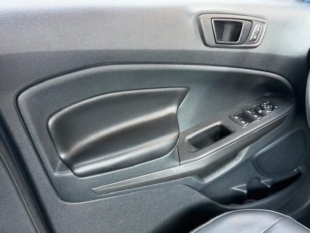 2022 Ford EcoSport SES photo 29