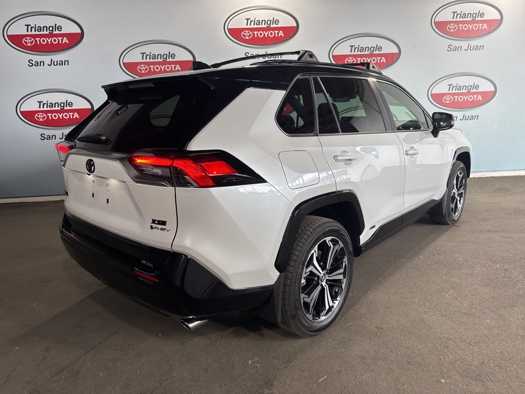 2025 Toyota RAV4 Hybrid XSE photo 4