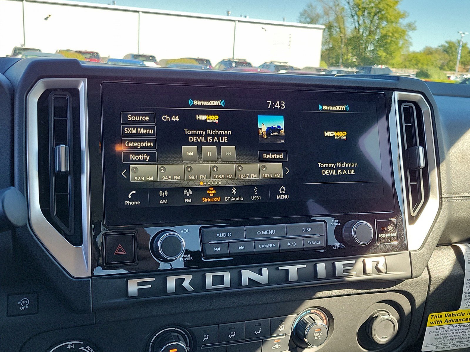 2025 Nissan Frontier SV photo 25