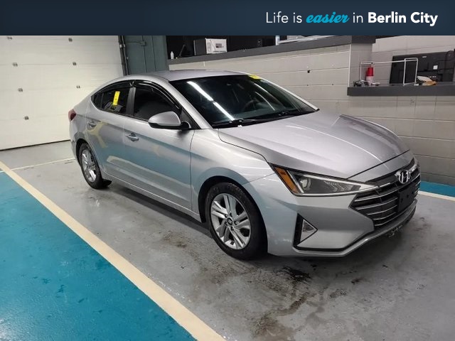 2020 Hyundai Elantra SEL's photo