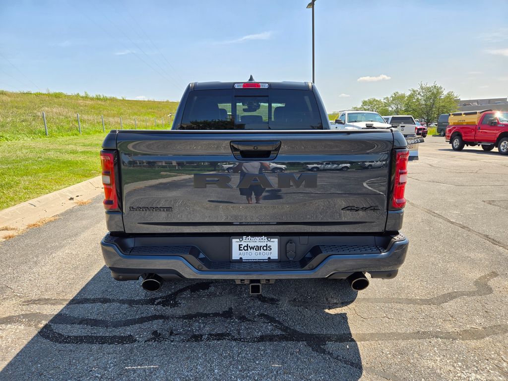 2026 Ram 1500 Laramie photo 4