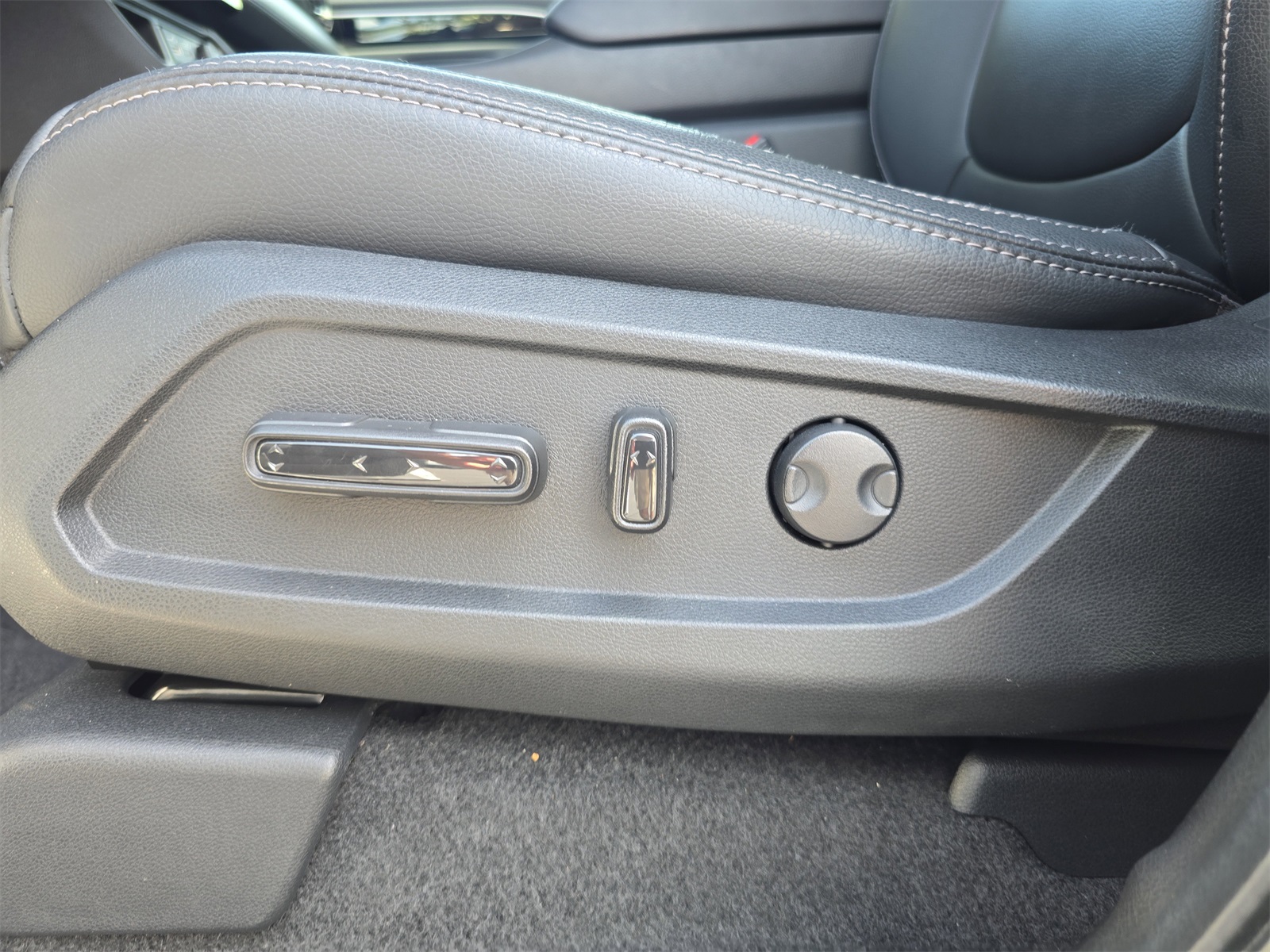 2023 Honda Pilot Touring photo 15
