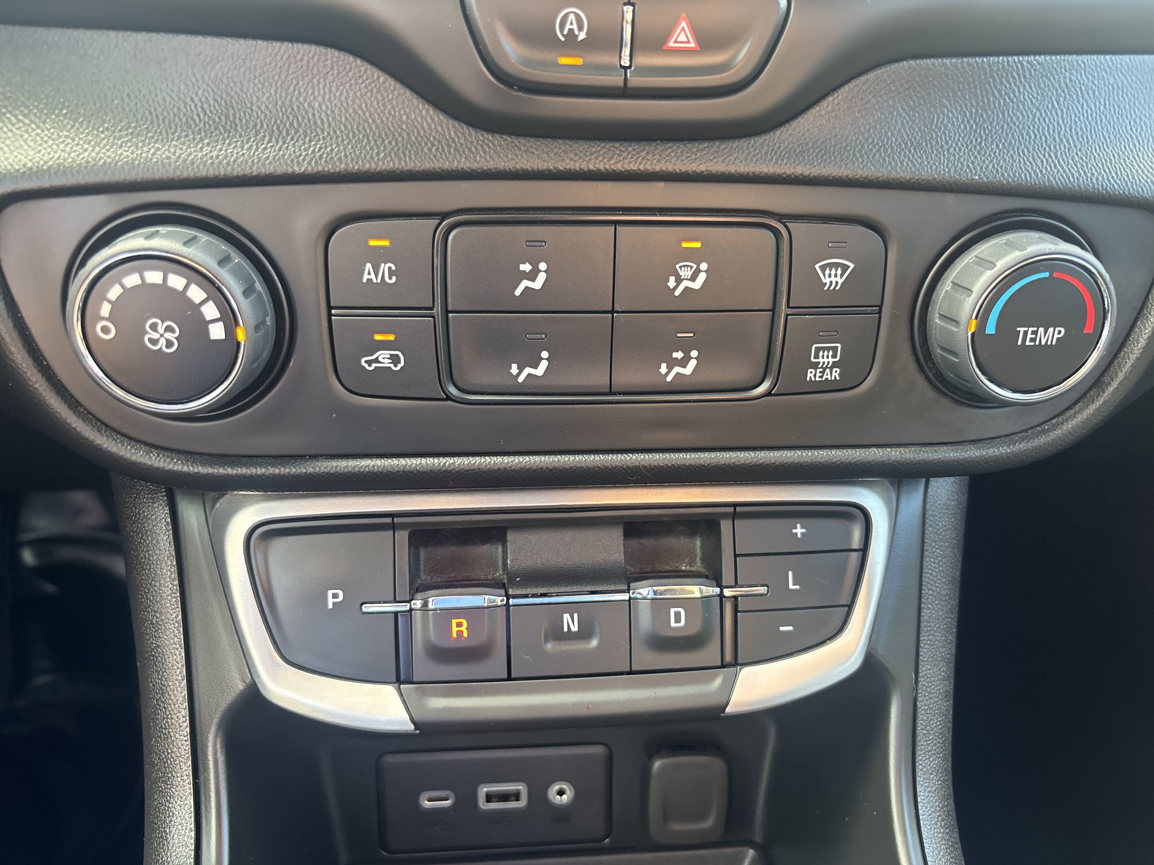 2023 Gmc Terrain SLE photo 6