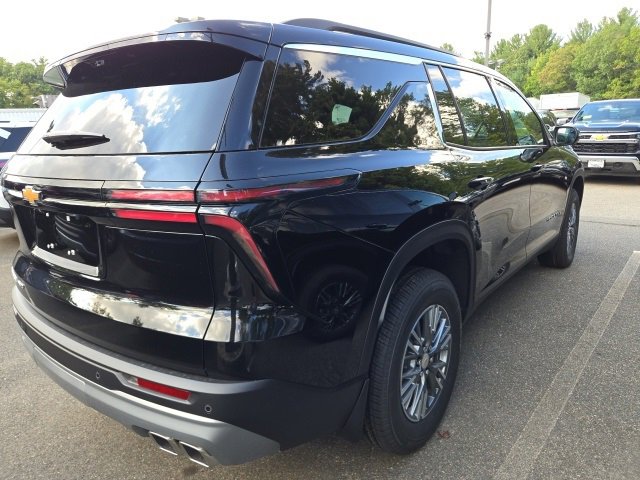 2026 Chevrolet Traverse photo 4