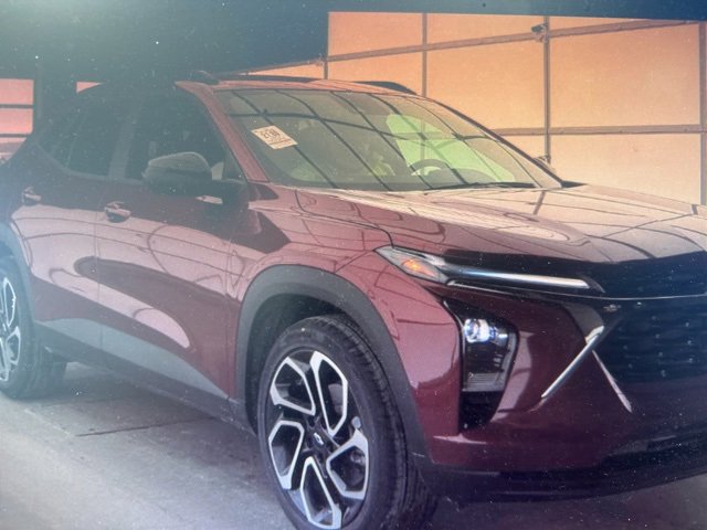 2025 Chevrolet Trax RS's photo