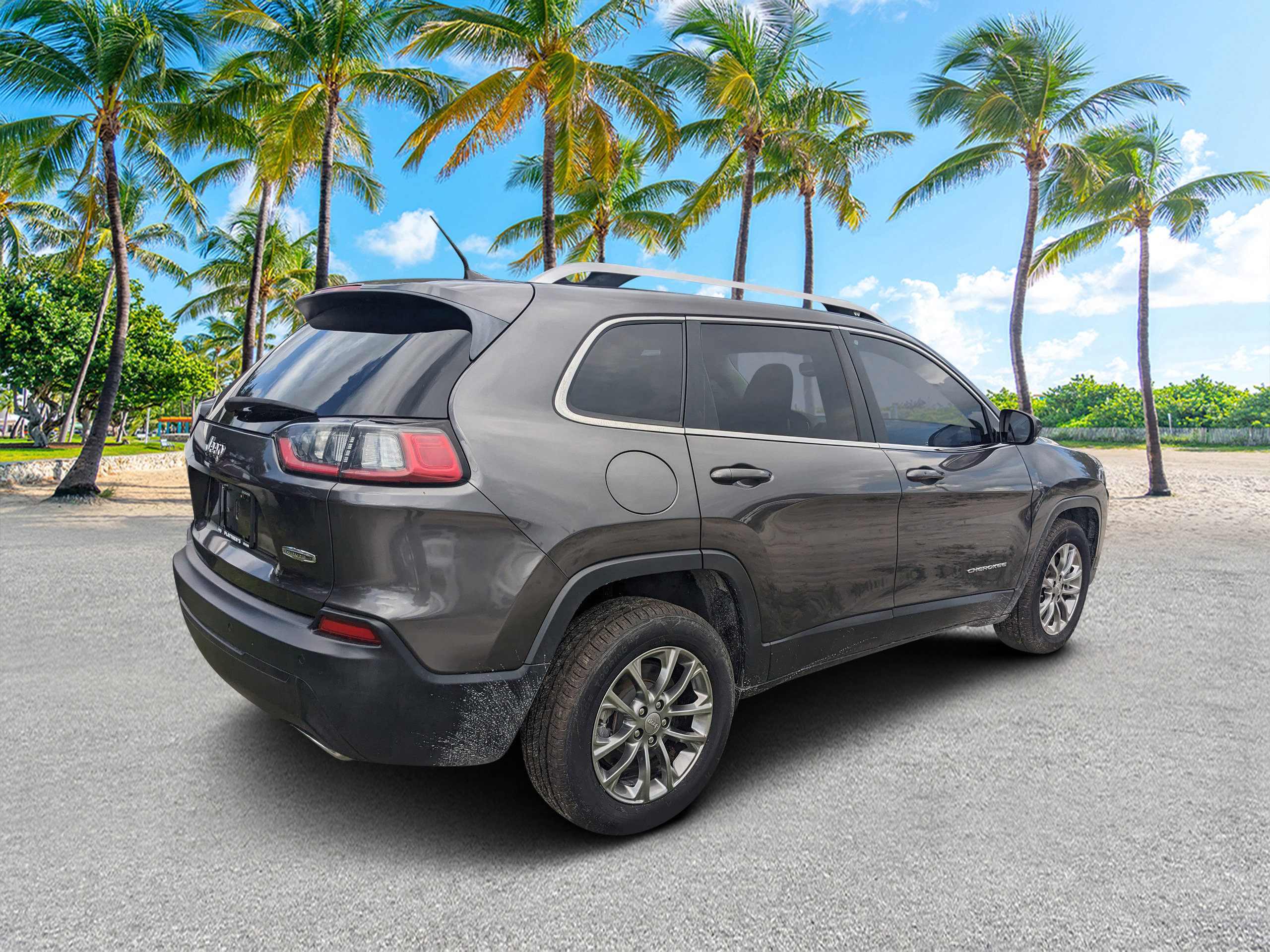 2021 Jeep Cherokee Latitude Lux photo 3