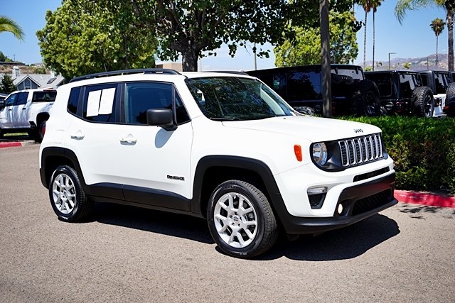 2022 Jeep Renegade Latitude photo 5