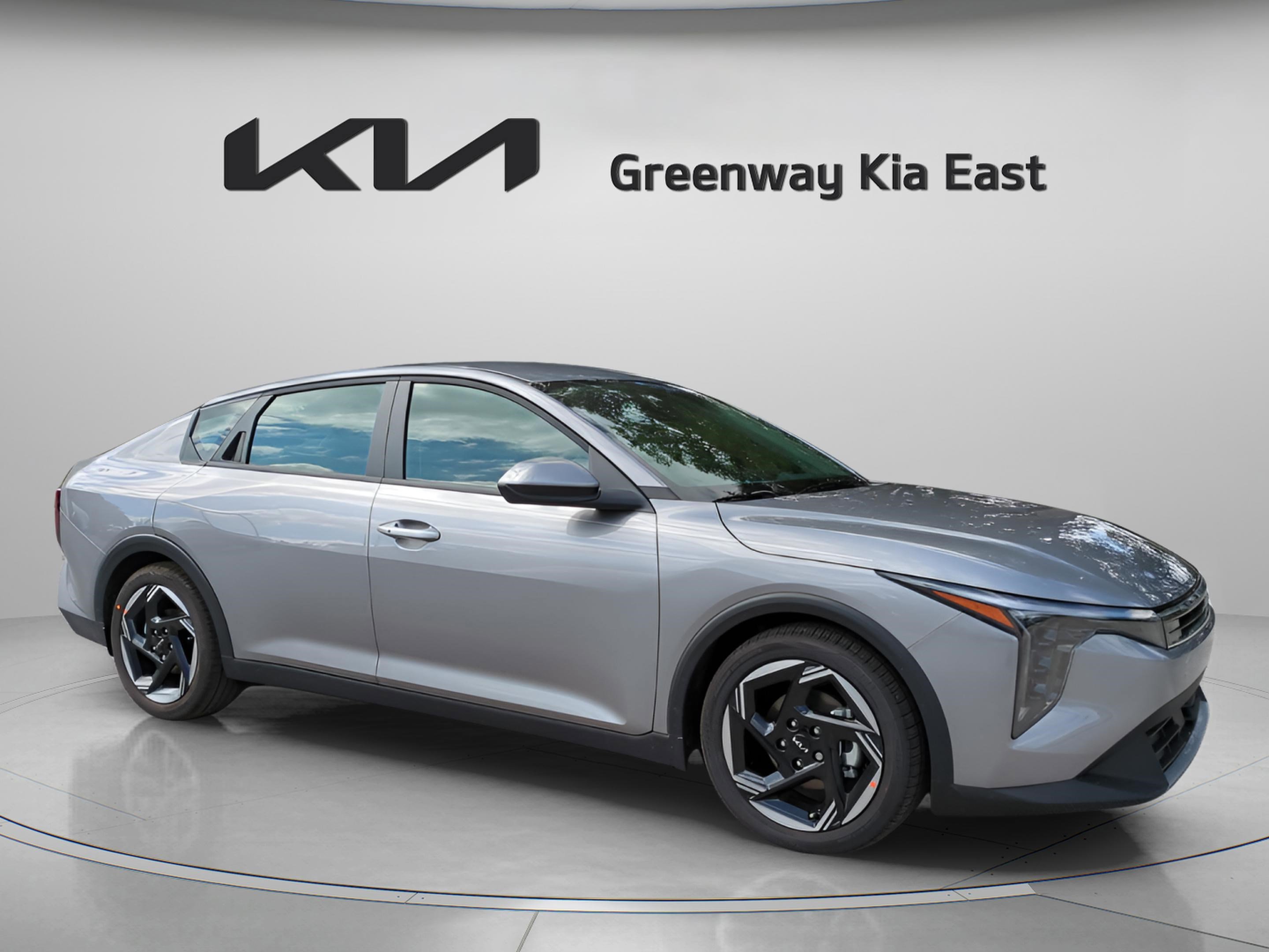 2025 Kia K4 EX's photo