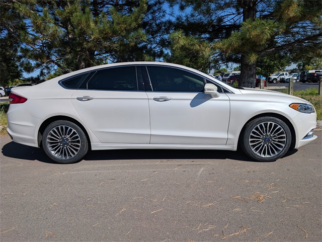 2018 Ford Fusion Titanium photo 2