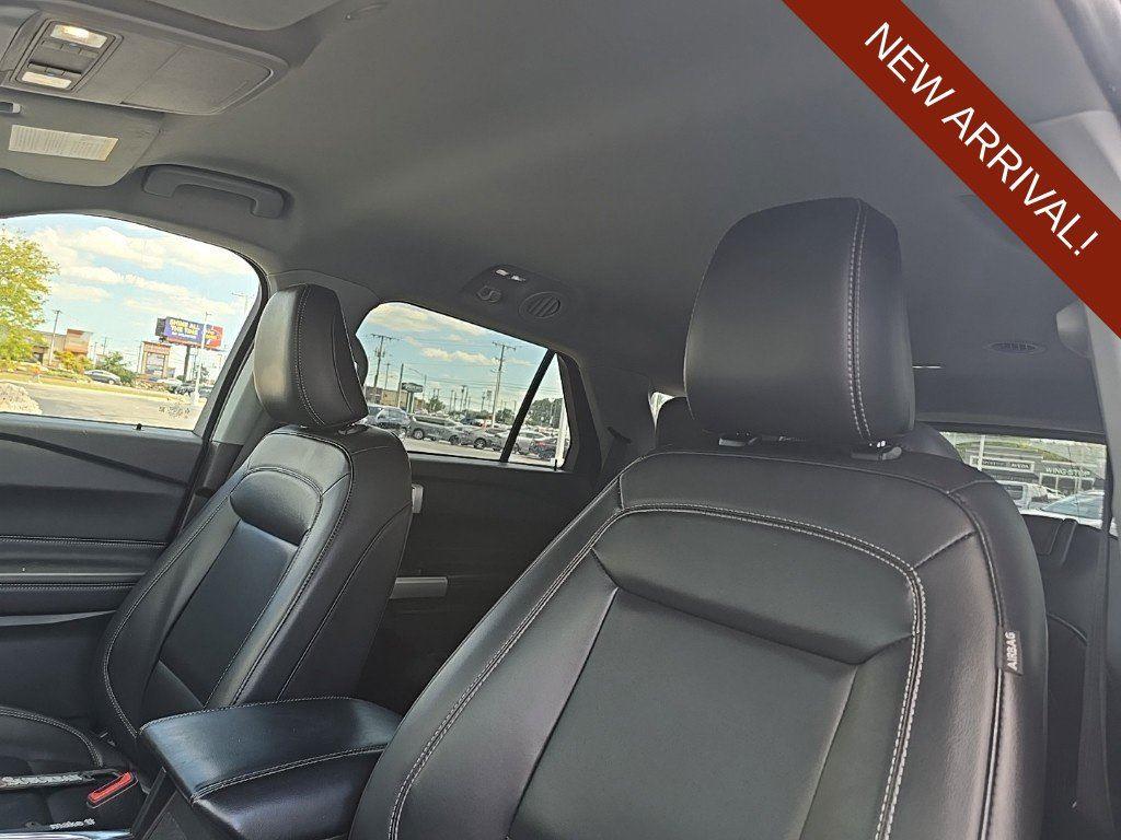 2022 Ford Explorer XLT photo 5