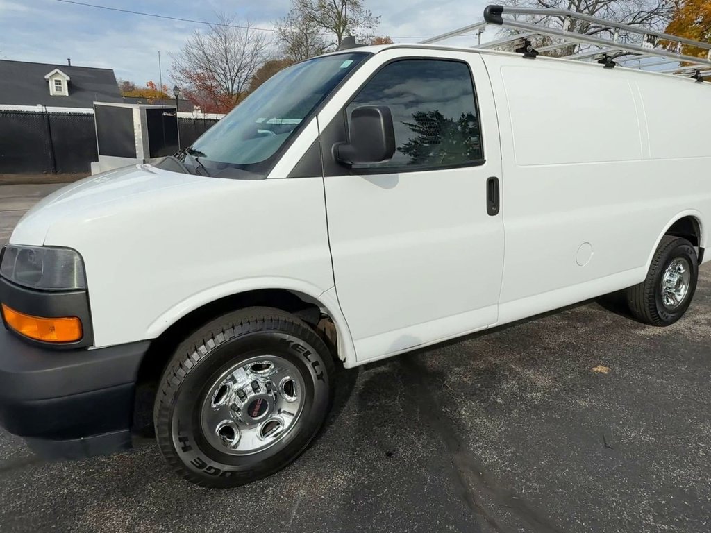 2020 Gmc Savana Cargo 2500 photo 4