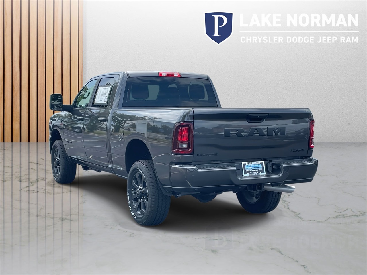 2025 Ram 2500 Big Horn photo 6