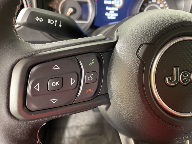 2025 Jeep Wrangler Rubicon photo 21