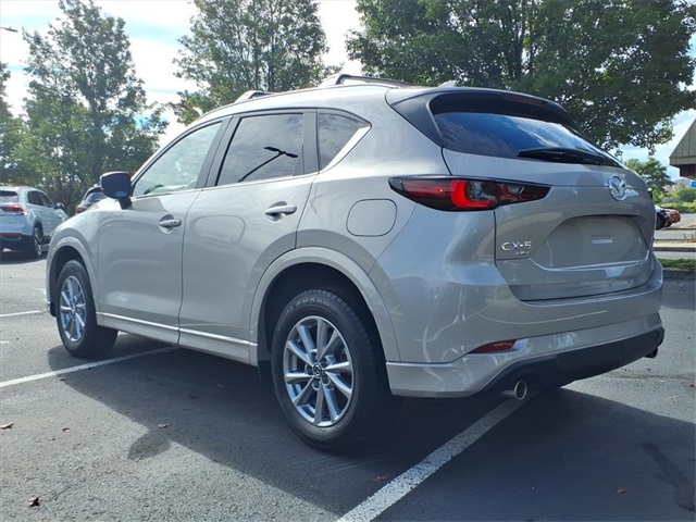 2025 Mazda CX-5 2.5 S Preferred photo 3