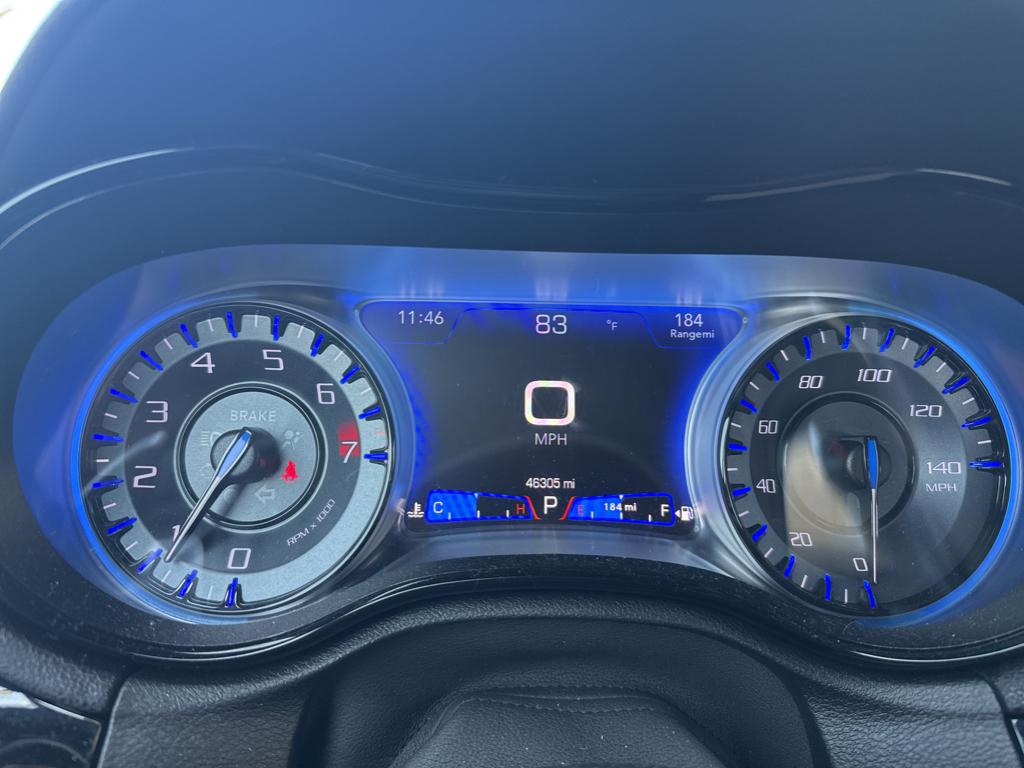 2019 Chrysler 300 LX photo 3