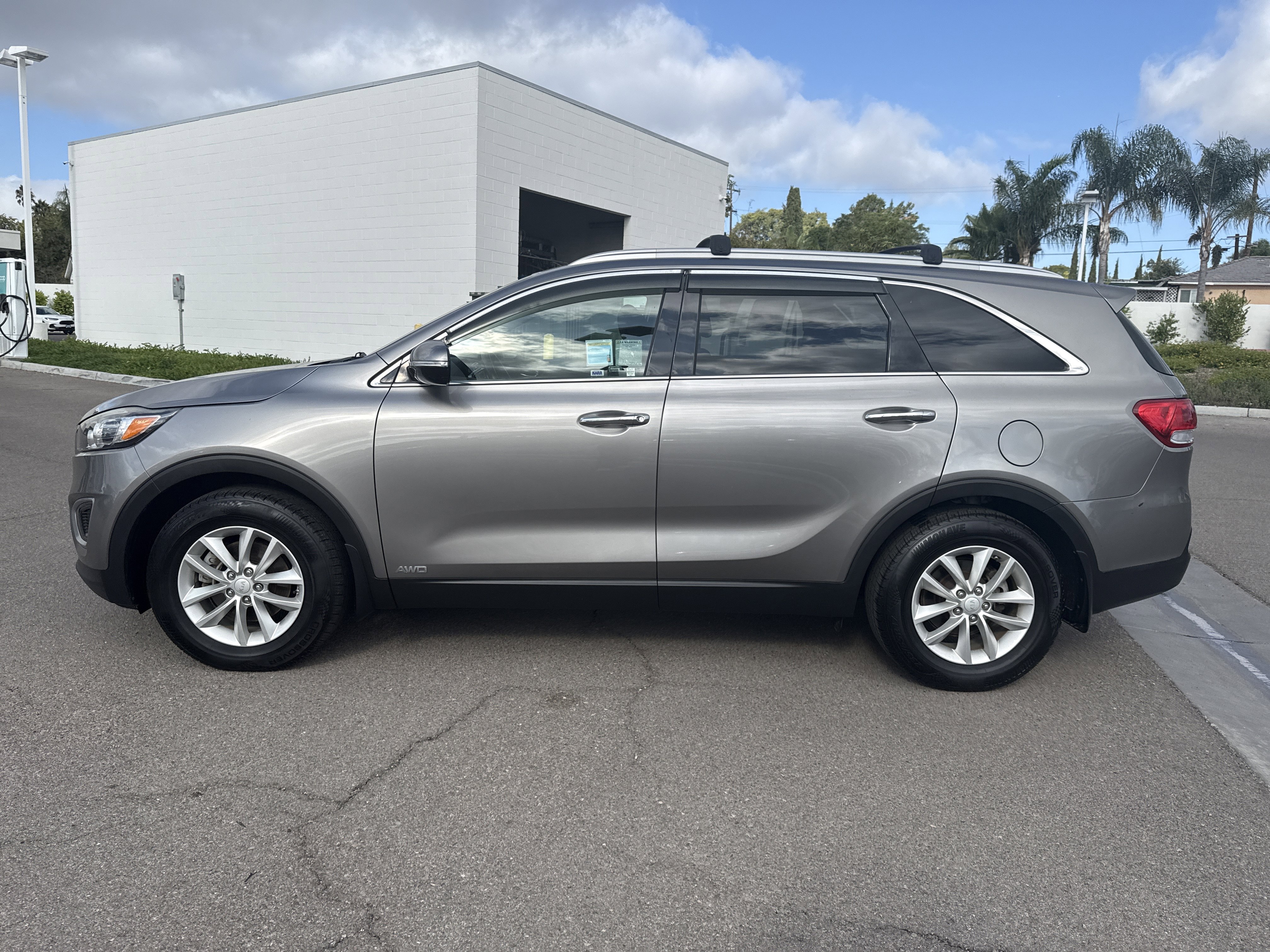 Used 2016 Kia Sorento LX with VIN 5XYPGDA30GG168963 for sale in Vista, CA