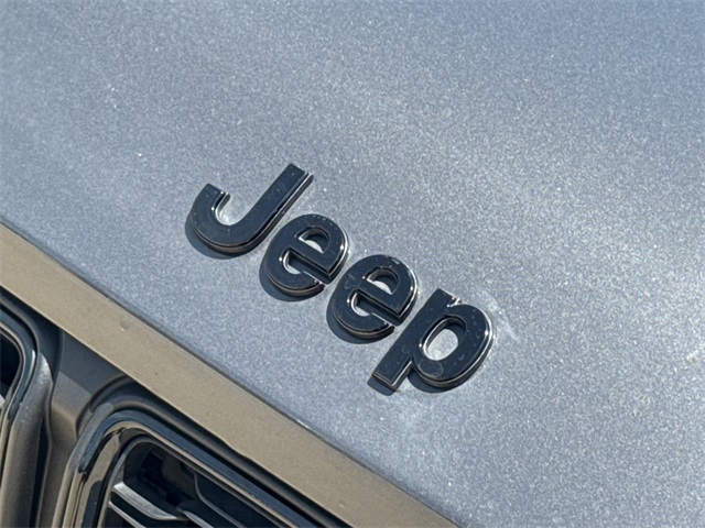 2024 Jeep Grand Cherokee Laredo Altitude X photo 4