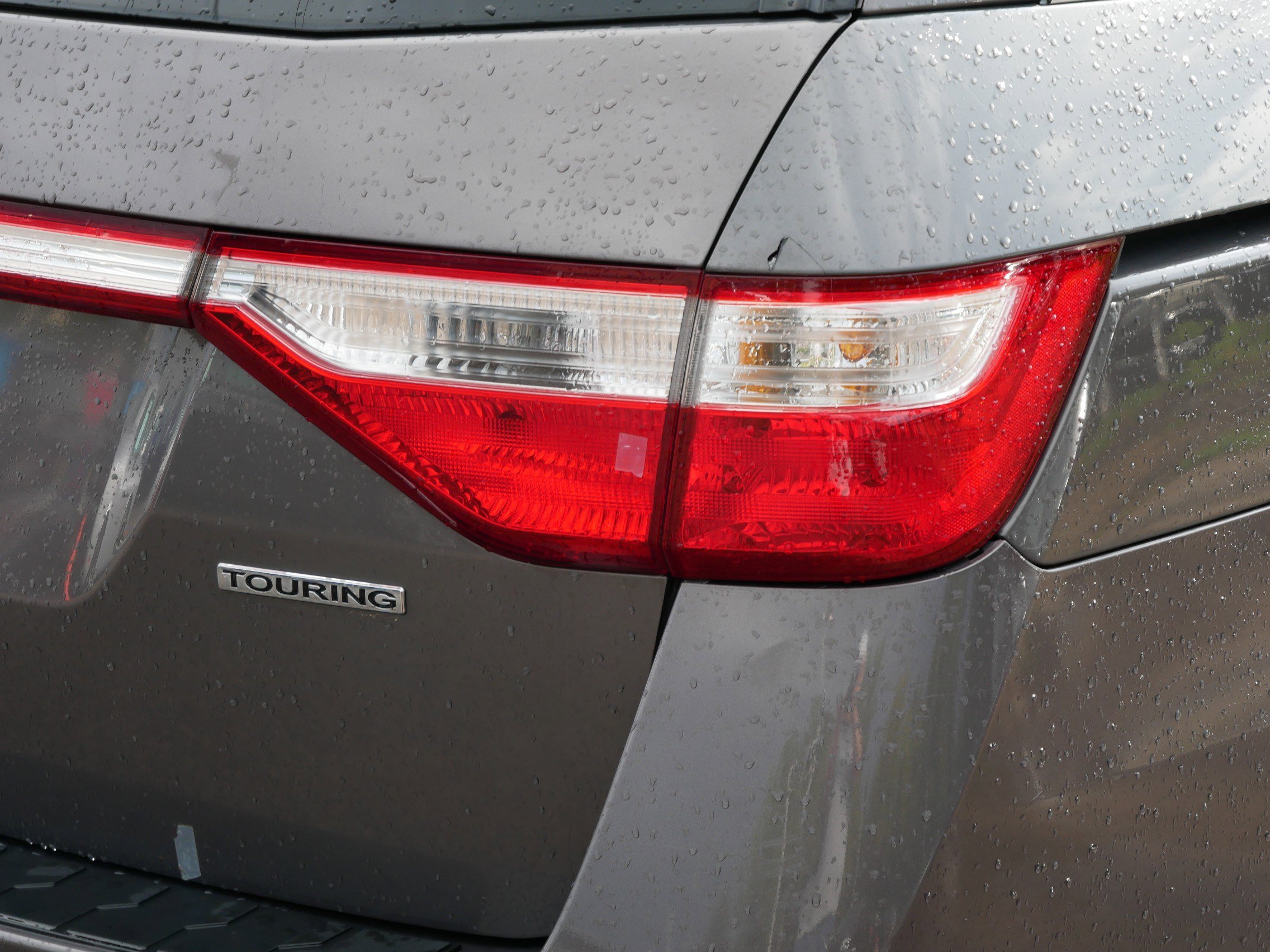 2013 Honda Odyssey Touring photo 17