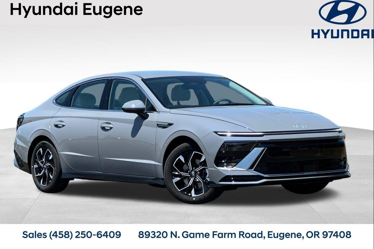 2025 Hyundai Sonata SEL's photo