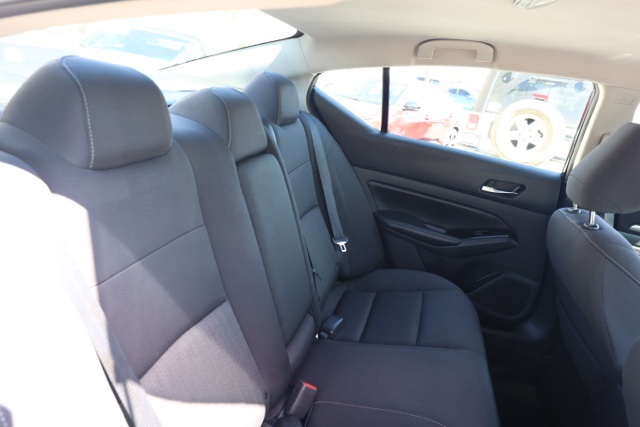 2021 Nissan Altima 2.5 SV photo 16