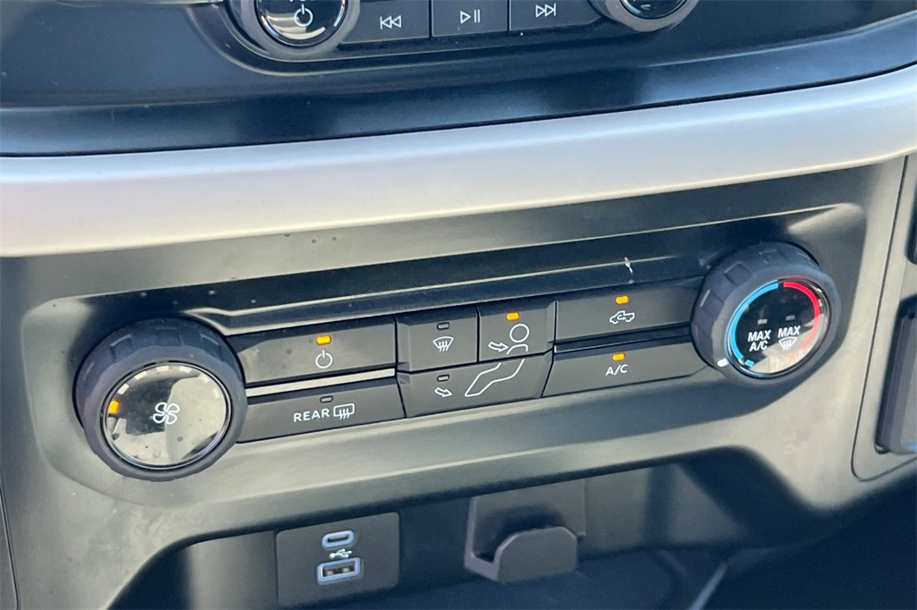 2023 Ford F-150 XL photo 22