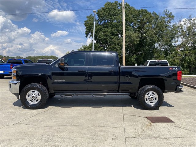 2018 Chevrolet Silverado 2500HD LT photo 2