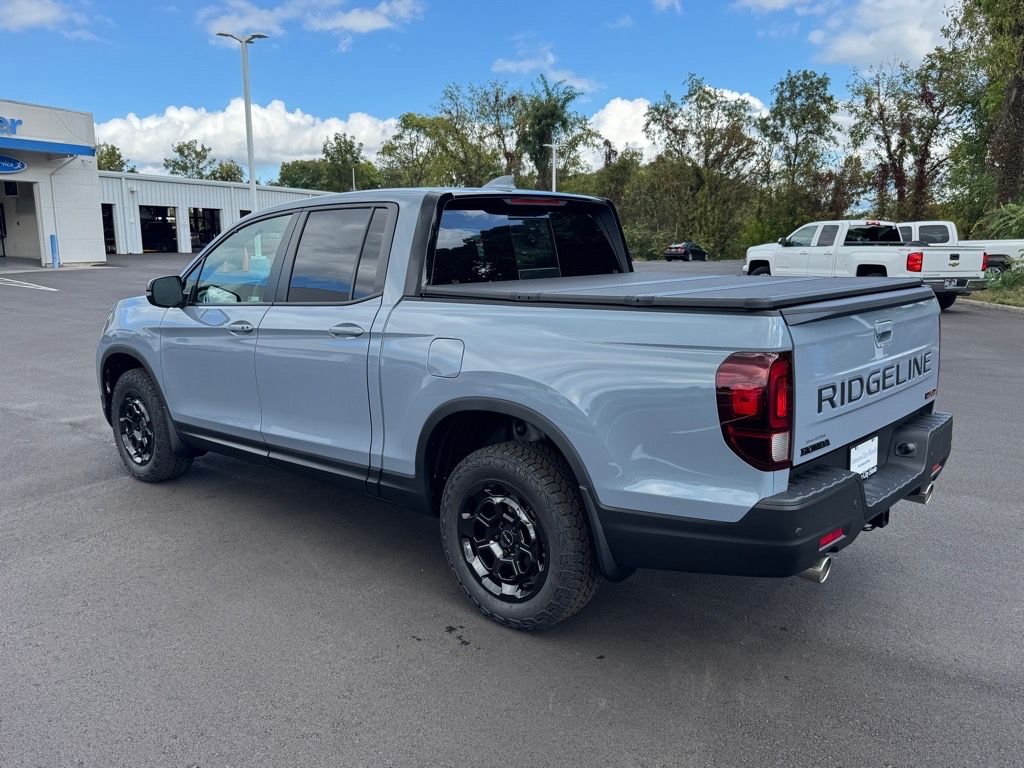 2026 Honda Ridgeline TrailSport photo 2
