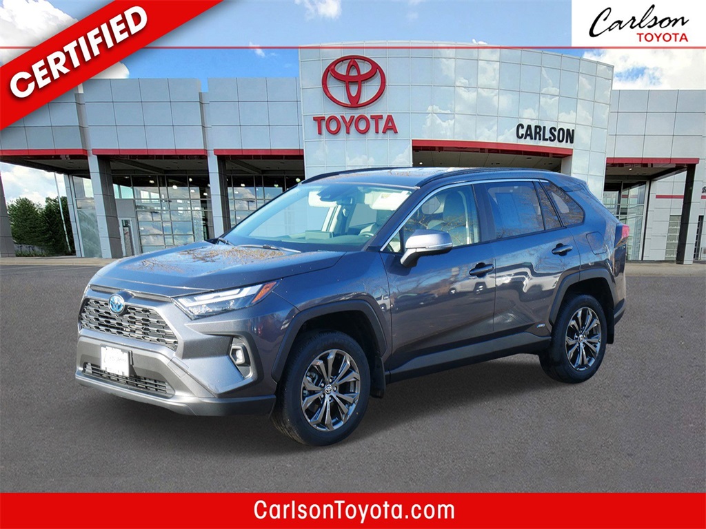 2022 Toyota RAV4 XLE Premium's photo