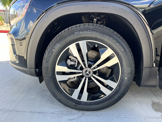 2025 Mercedes Benz GLB 250 photo 3