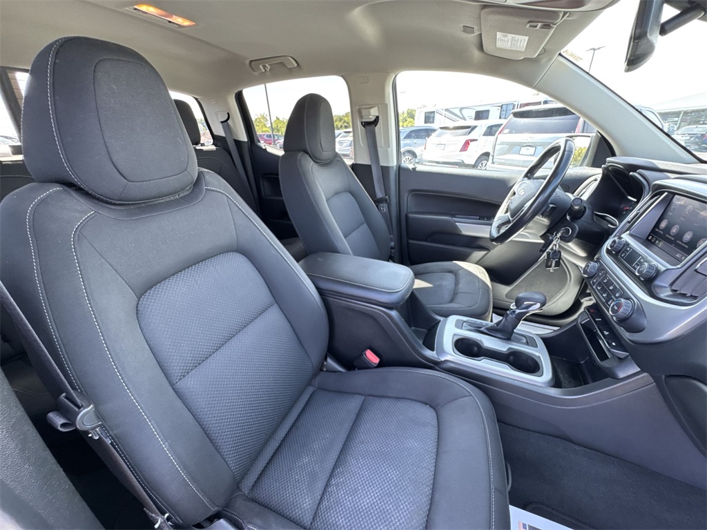 2022 Chevrolet Colorado LT photo 23