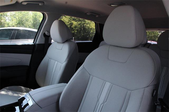 2026 Hyundai Tucson SEL photo 10