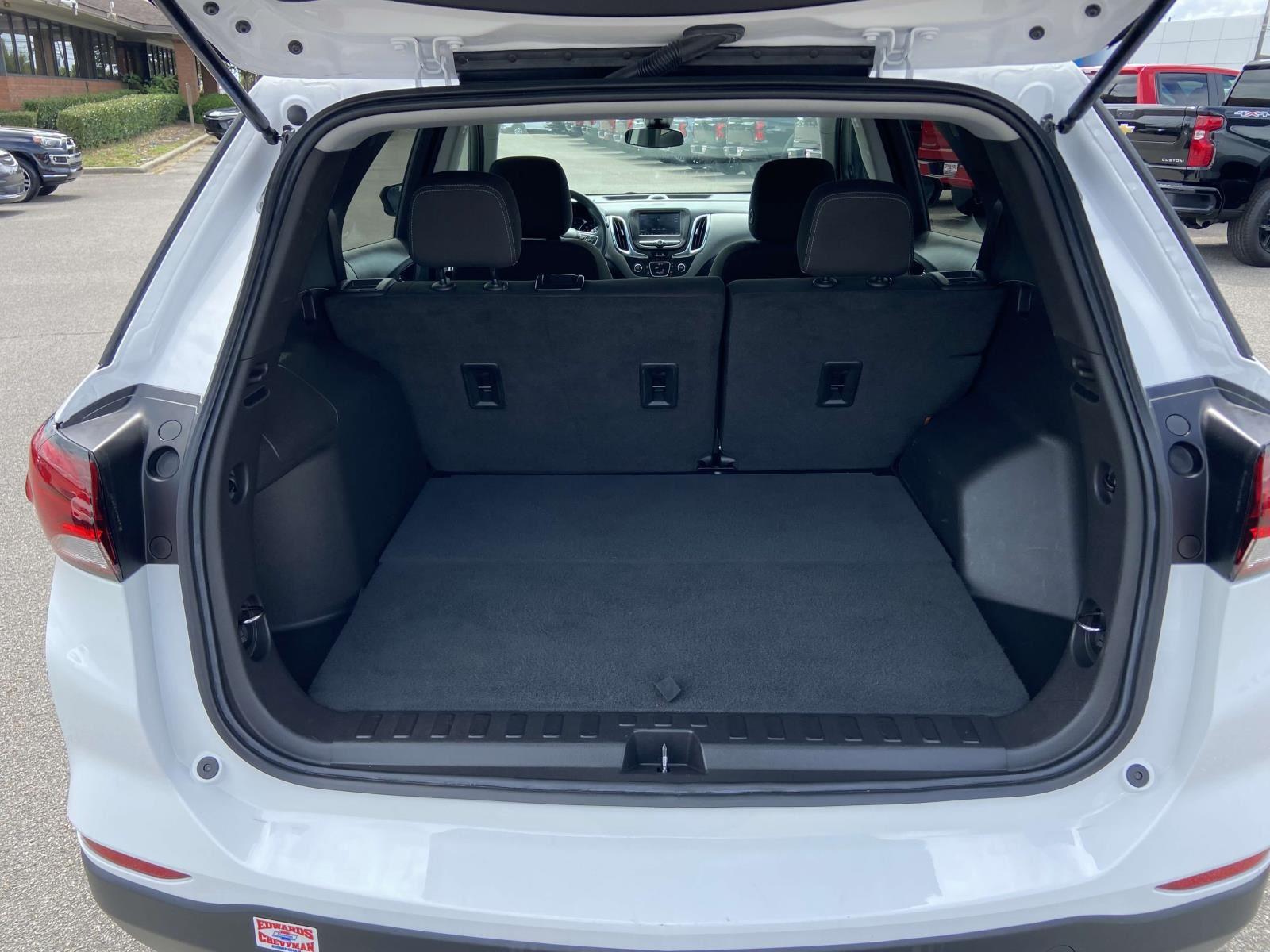 2023 Chevrolet Equinox LS photo 7