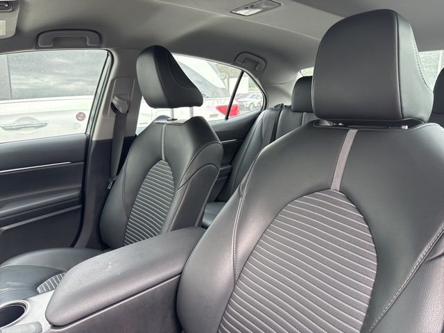 2024 Toyota Camry SE photo 4