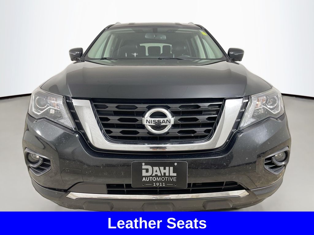 Used 2020 Nissan Pathfinder SL with VIN 5N1DR2CM6LC606757 for sale in La Crosse, WI