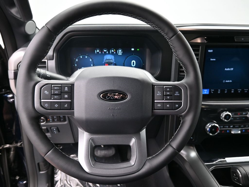 2025 Ford F-150 Lariat photo 12