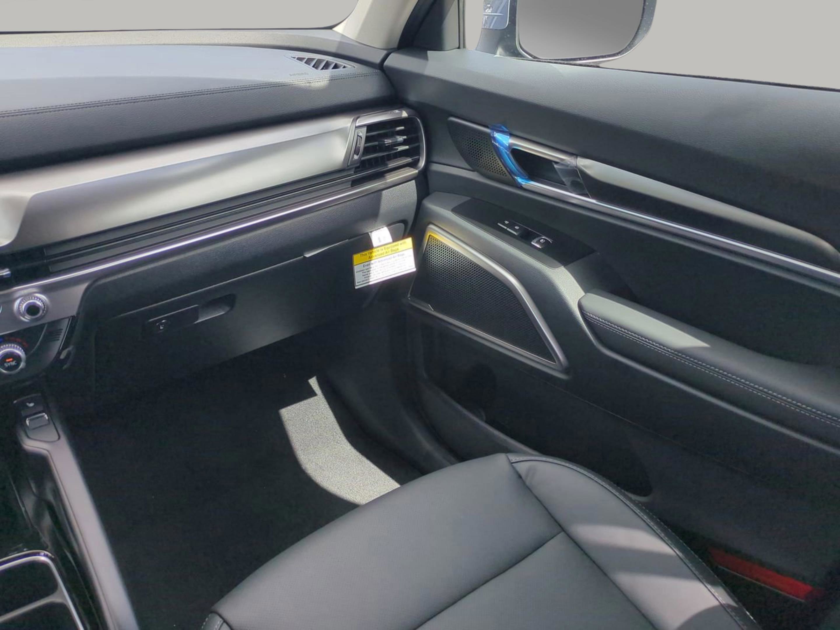 2025 Kia Telluride S photo 11