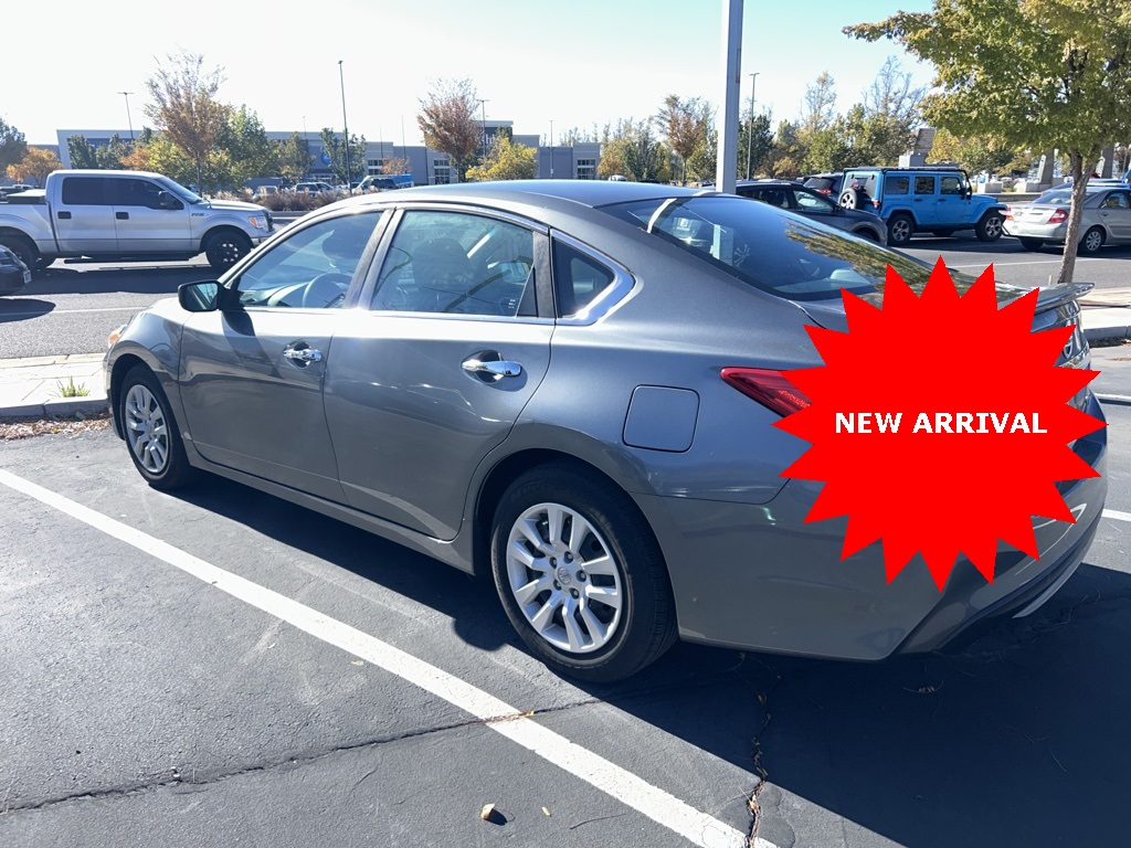 2016 Nissan Altima 2.5 S photo 3