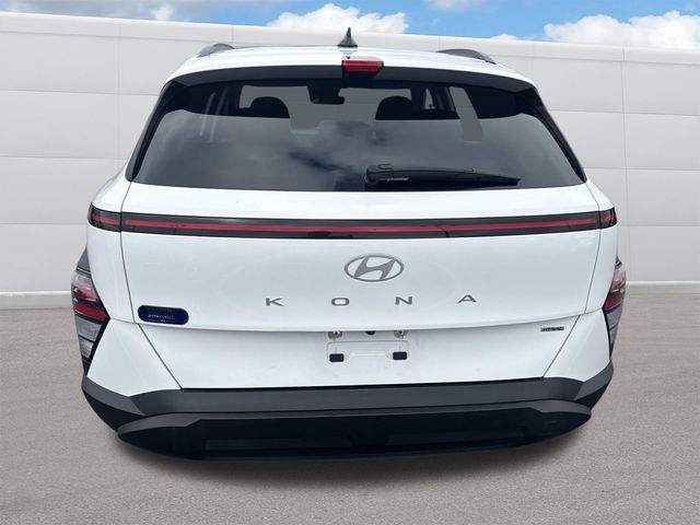 2025 Hyundai Kona SEL photo 4