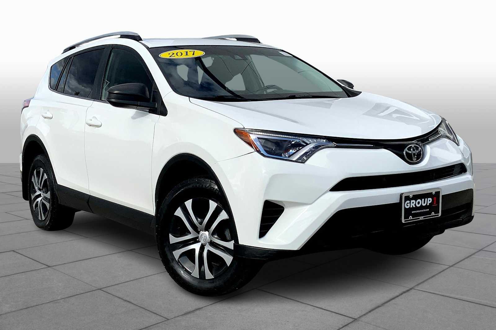 Used 2017 Toyota RAV4 LE with VIN JTMBFREV3HJ703386 for sale in Egg Harbor Township, NJ