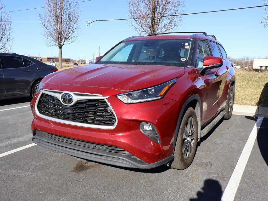 2021 Toyota Highlander XLE's photo
