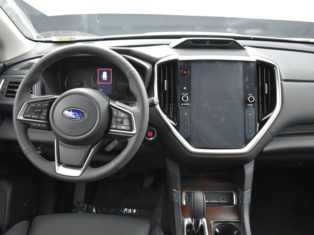 2025 Subaru Ascent Touring photo 11