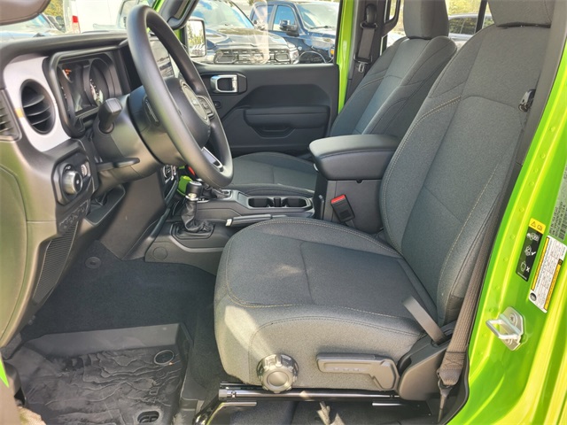 2026 Jeep Wrangler Sport photo 4