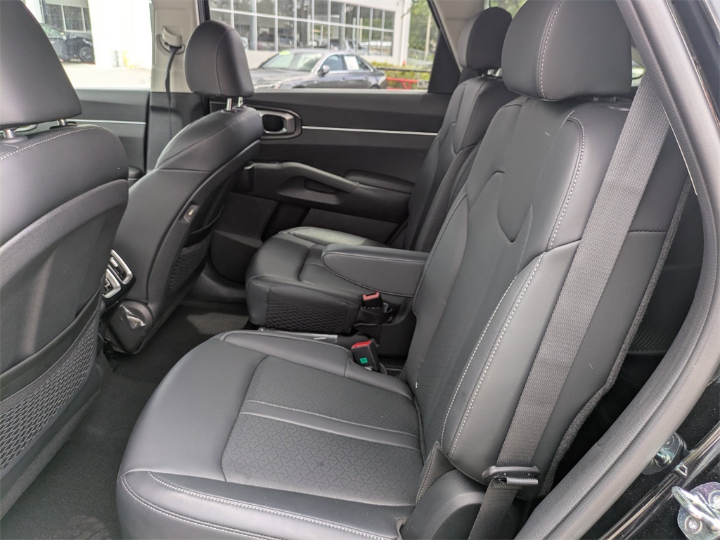 2023 Kia Sorento Hybrid EX photo 16