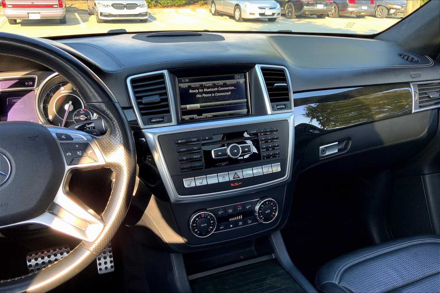 2015 Mercedes Benz ML 63 photo 3